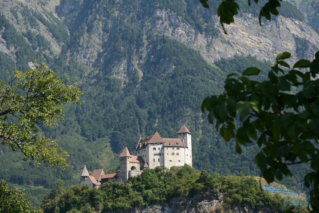 Hotel Hofbalzers Buitenkant foto