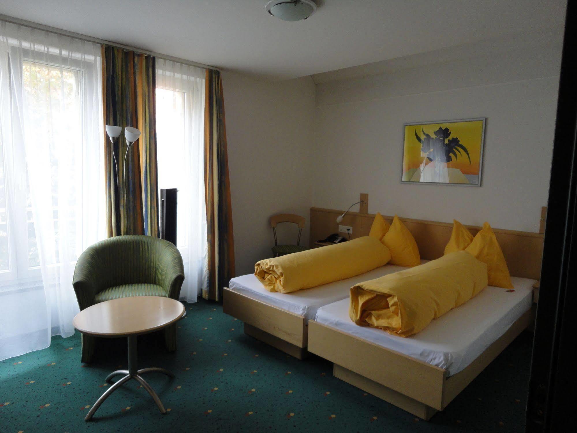 Hotel Hofbalzers Buitenkant foto