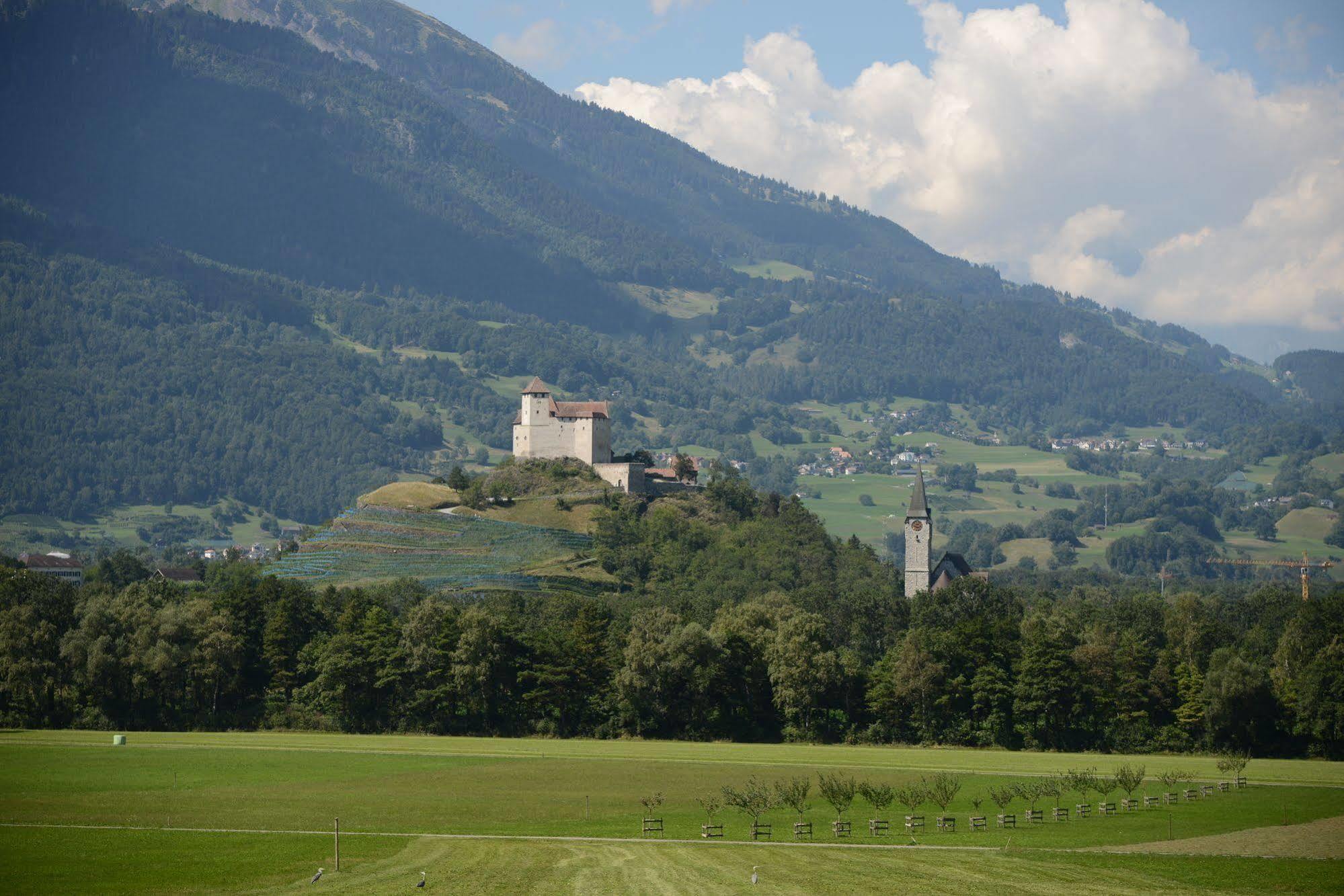 Hotel Hofbalzers Buitenkant foto