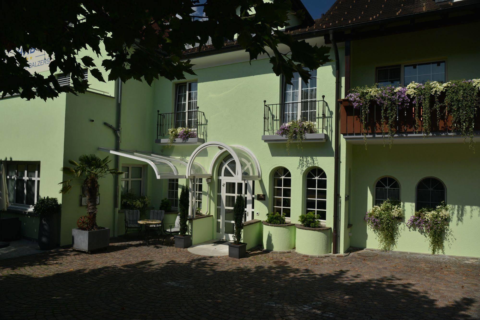 Hotel Hofbalzers Buitenkant foto